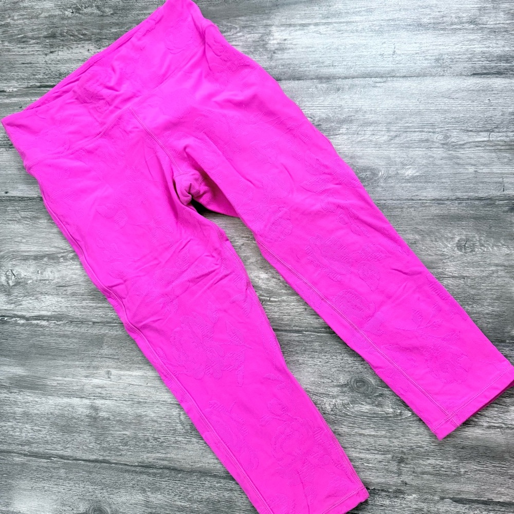 Mono B floral capri leggings
